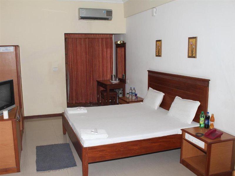 Hotel Chitra Park Tiruchchendur Luaran gambar