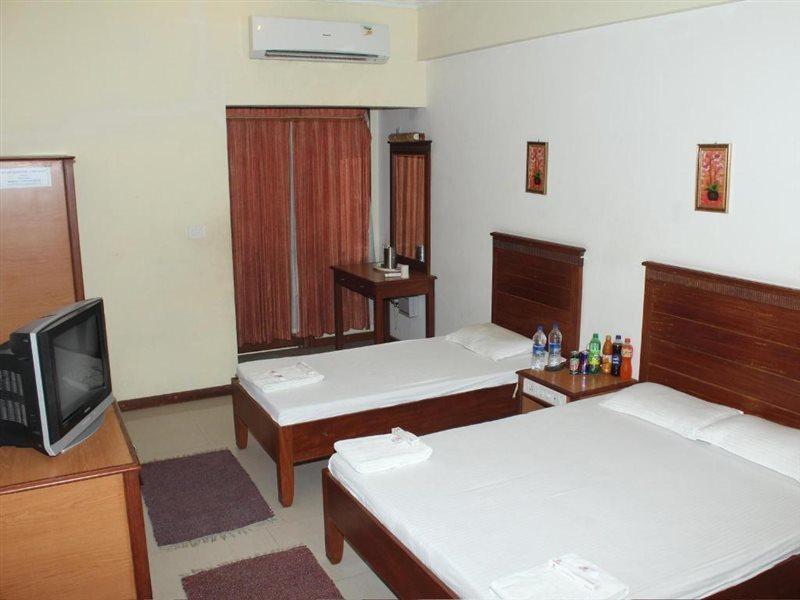 Hotel Chitra Park Tiruchchendur Luaran gambar